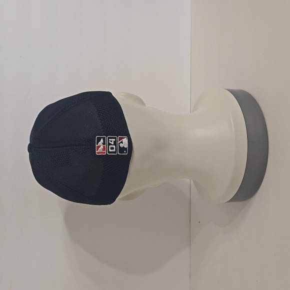 Boston Red Sox 2004 World Series Champions Hat - Picture 3 of 16